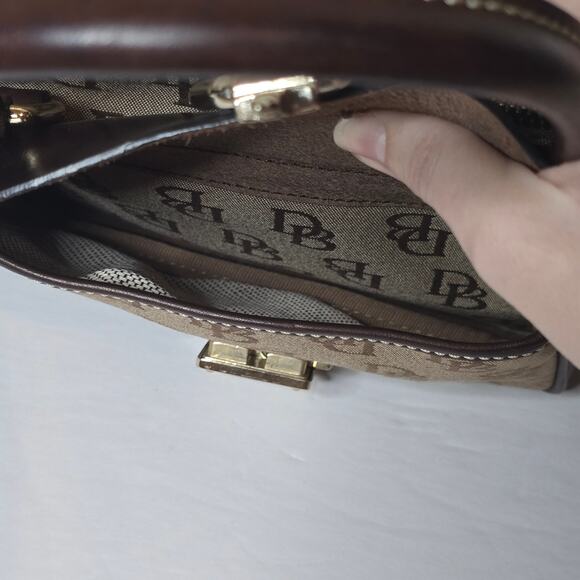 Dooney And Bourke Small Purse Bag Brown Signature Canvas Faux Leather Clasp - Picture 5 of 12